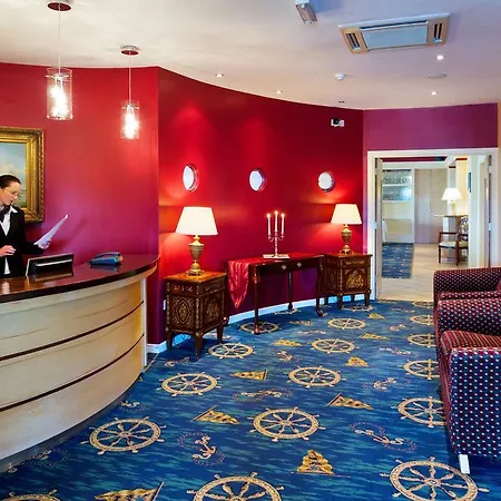 Logues Hotel 3*
